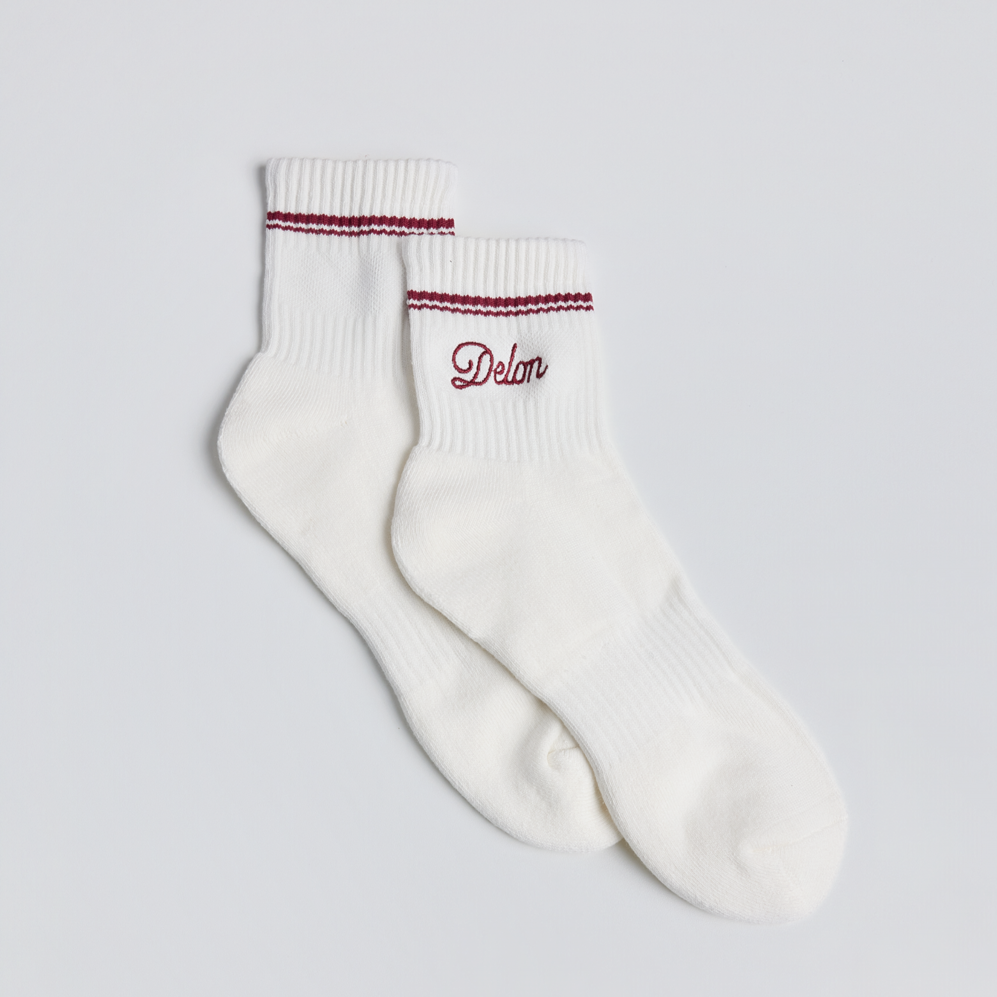 Cursive DELON Crew Socks